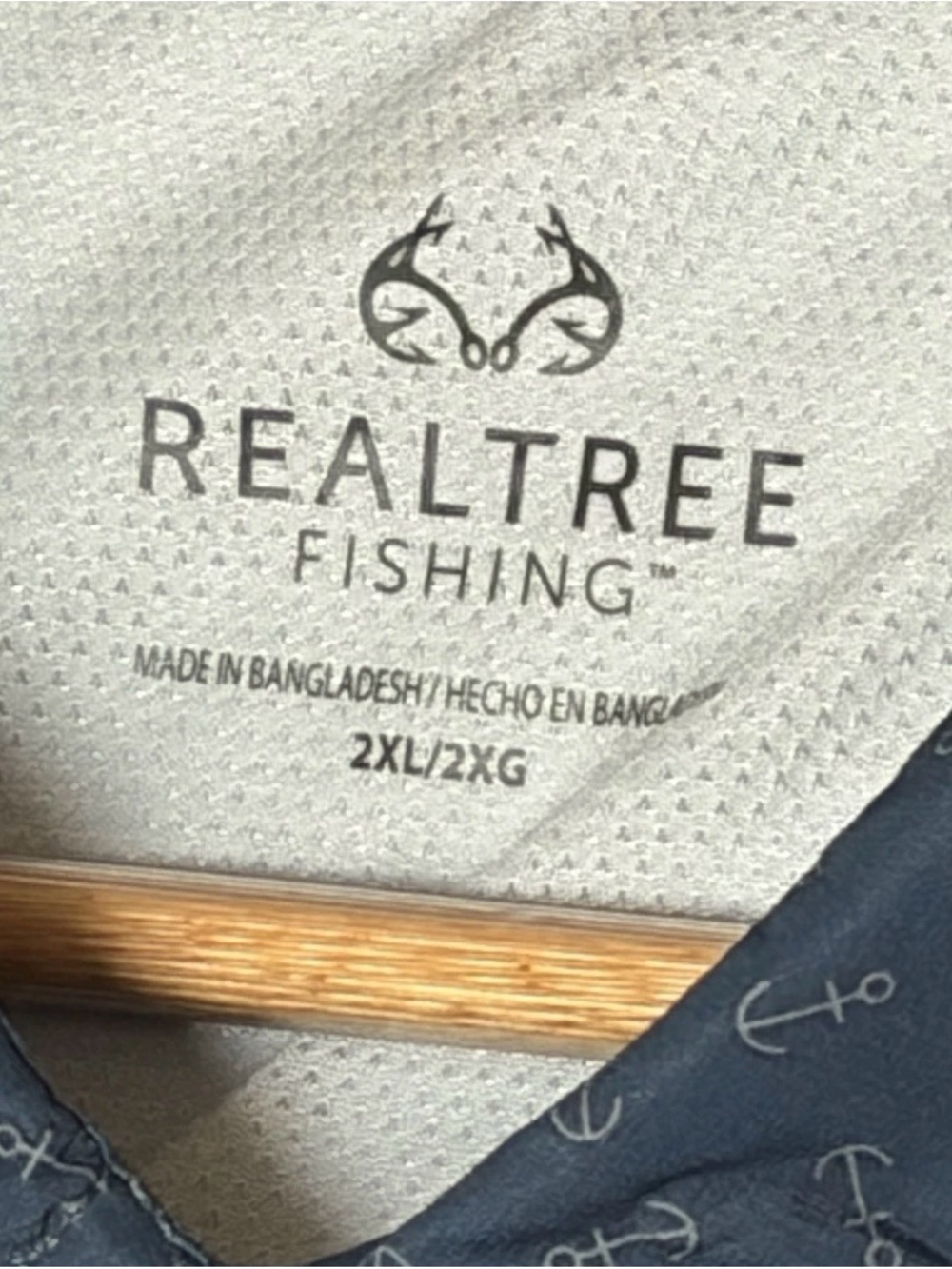 Realtree Navy Button-Up Shirt with Light Blue Micro Pattern - Picture 3 of 10